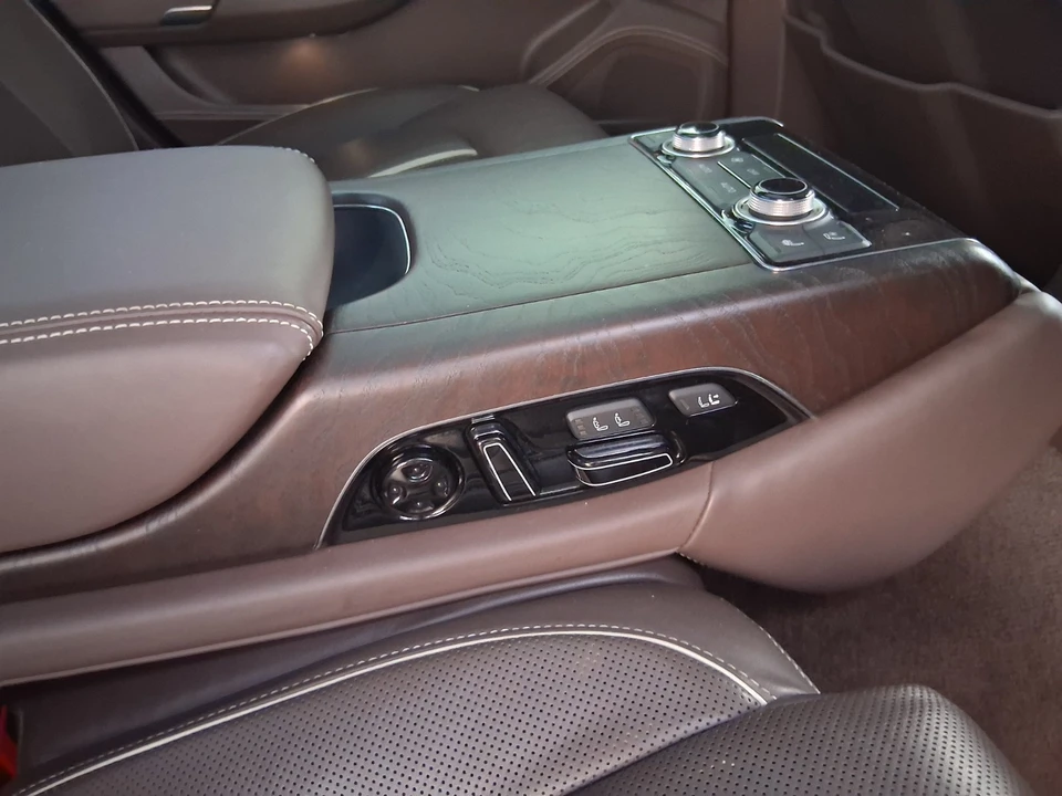 2016 Audi D4 A8 - Image 4 of 21
