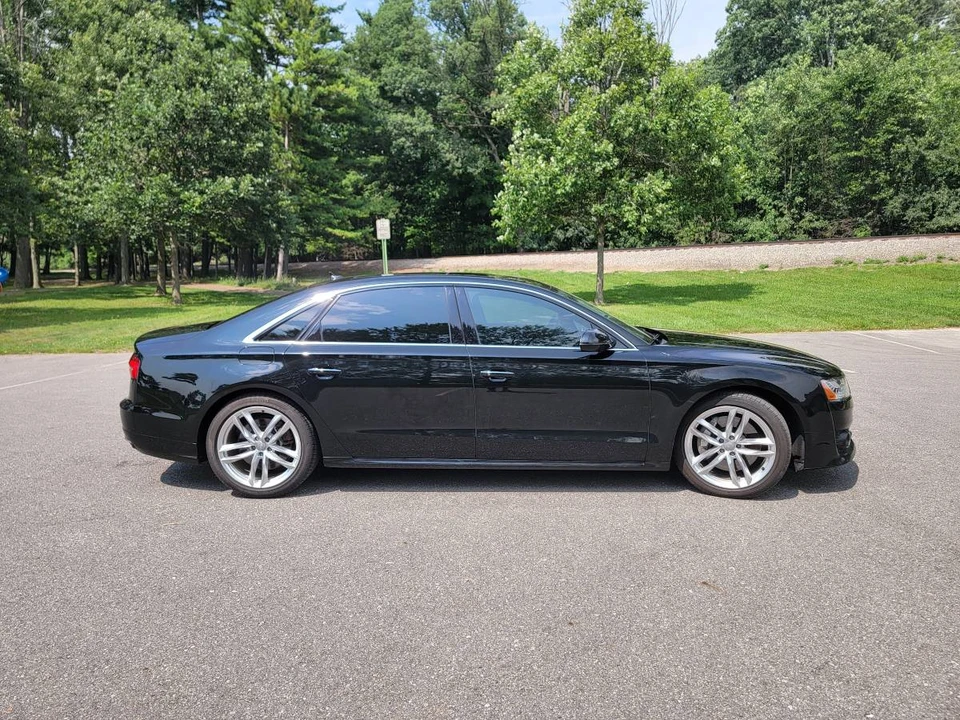 2016 Audi D4 A8 - Image 5 of 24