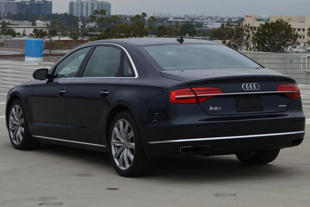 2016 Audi D4 A8 - Image 4 of 31