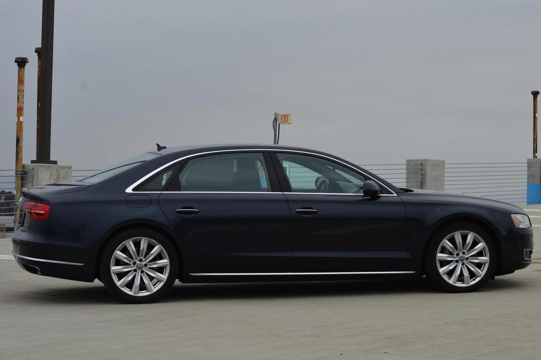 2016 Audi D4 A8 - Image 3 of 31