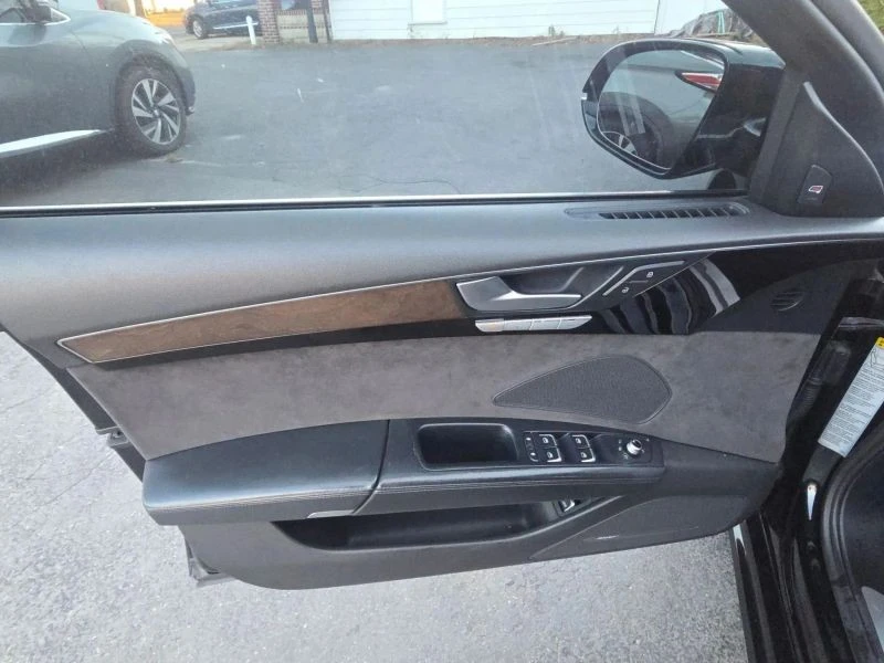 2016 Audi D4 A8 - Image 10 of 12