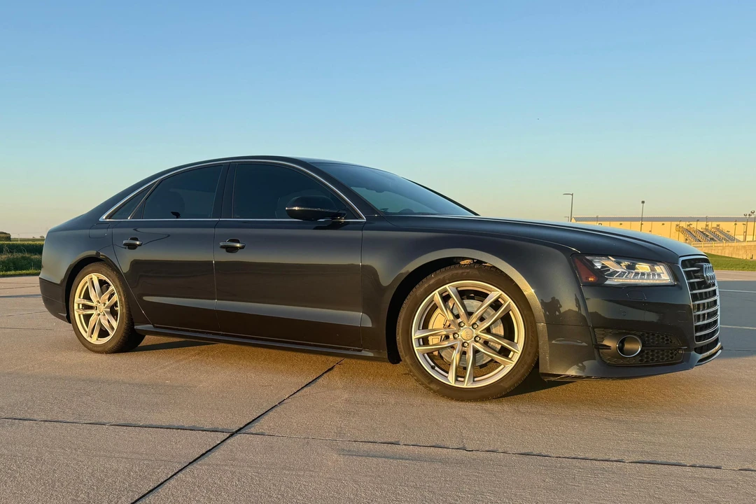 2016 Audi D4 A8 - Image 3 of 31