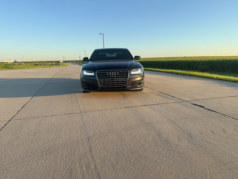 2016 Audi D4 A8 - Image 6 of 31