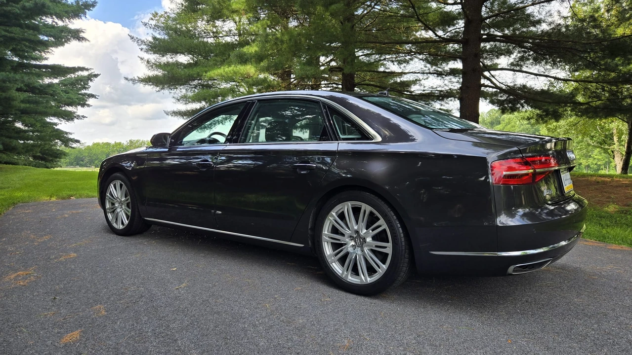 2016 Audi D4 A8 - Image 7 of 31