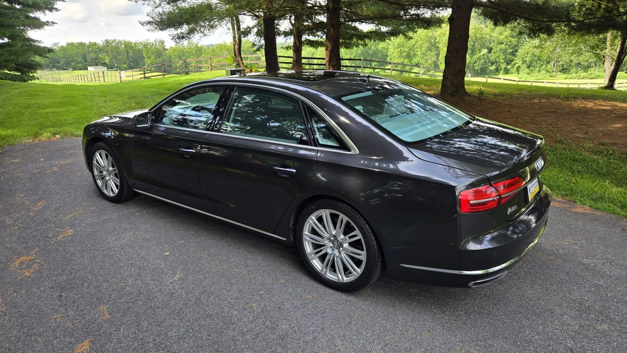 2016 Audi D4 A8 - Image 11 of 31