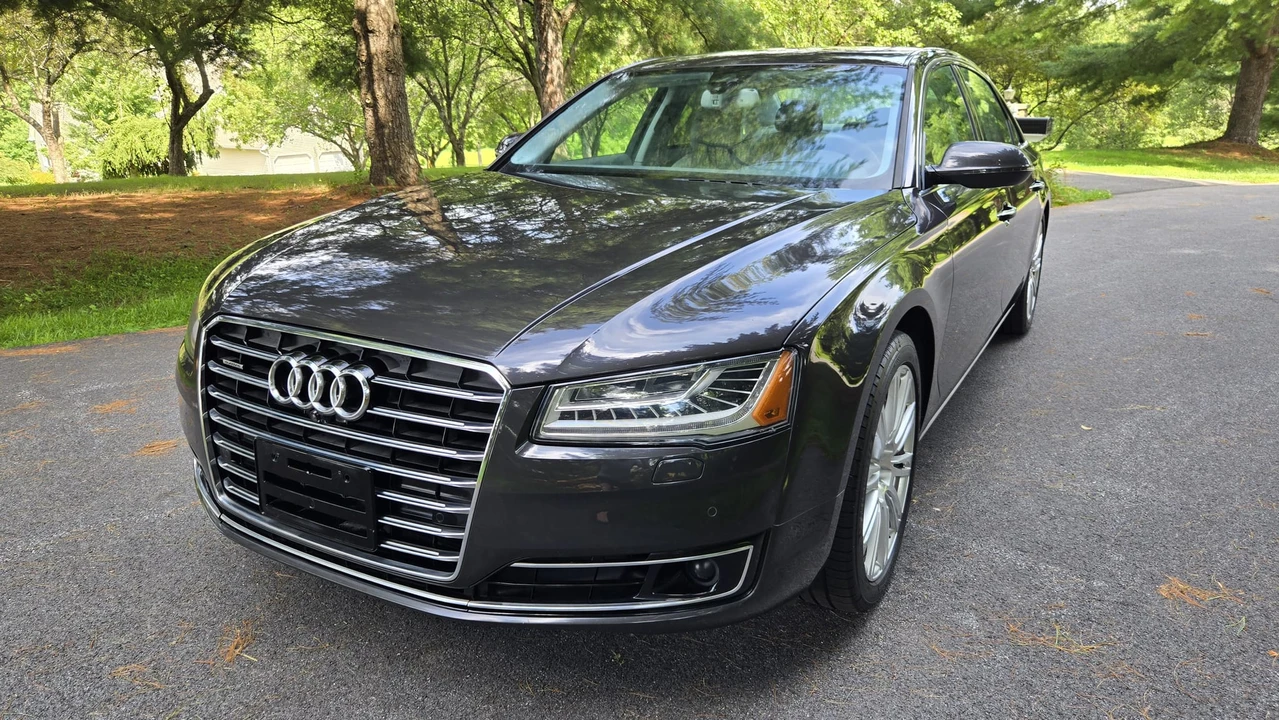 2016 Audi D4 A8 - Image 4 of 31