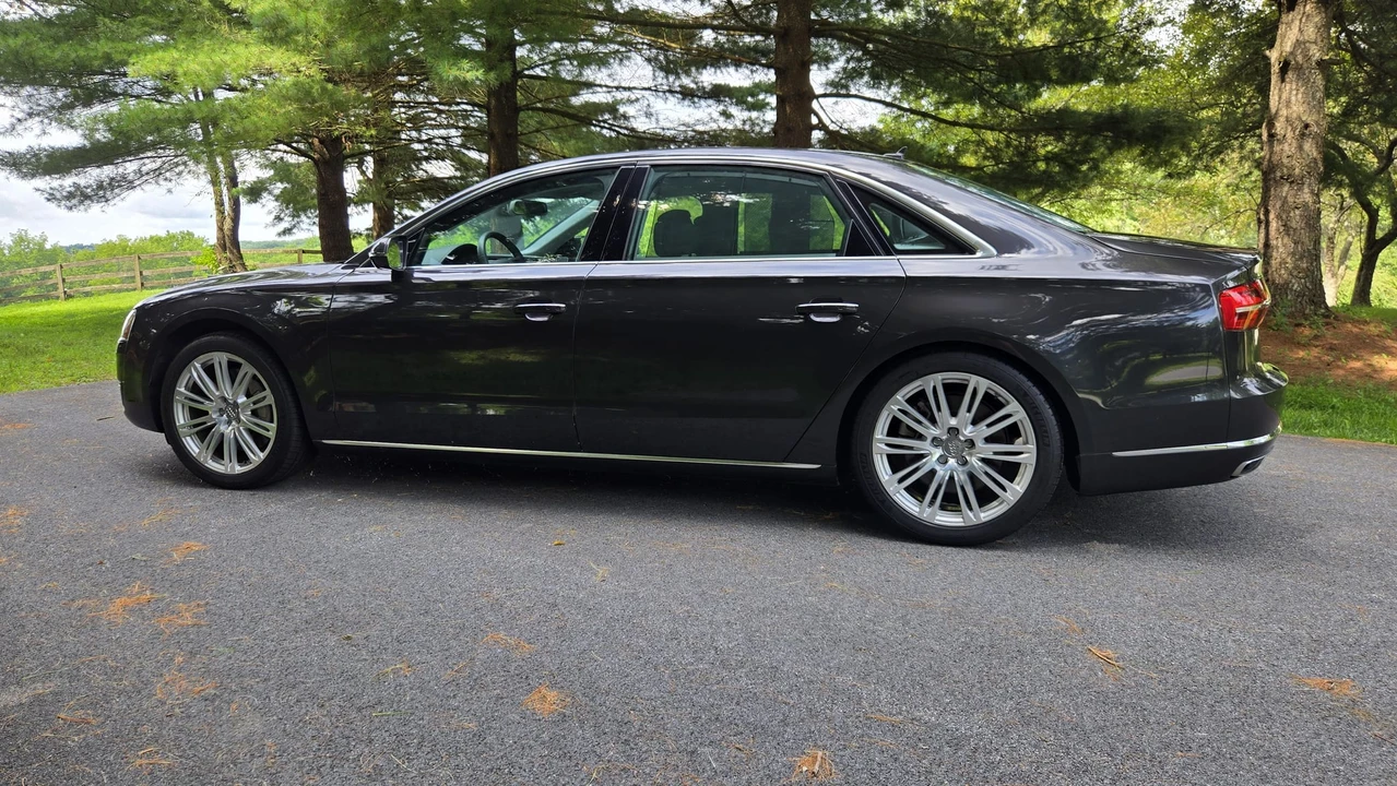 2016 Audi D4 A8 - Image 6 of 31