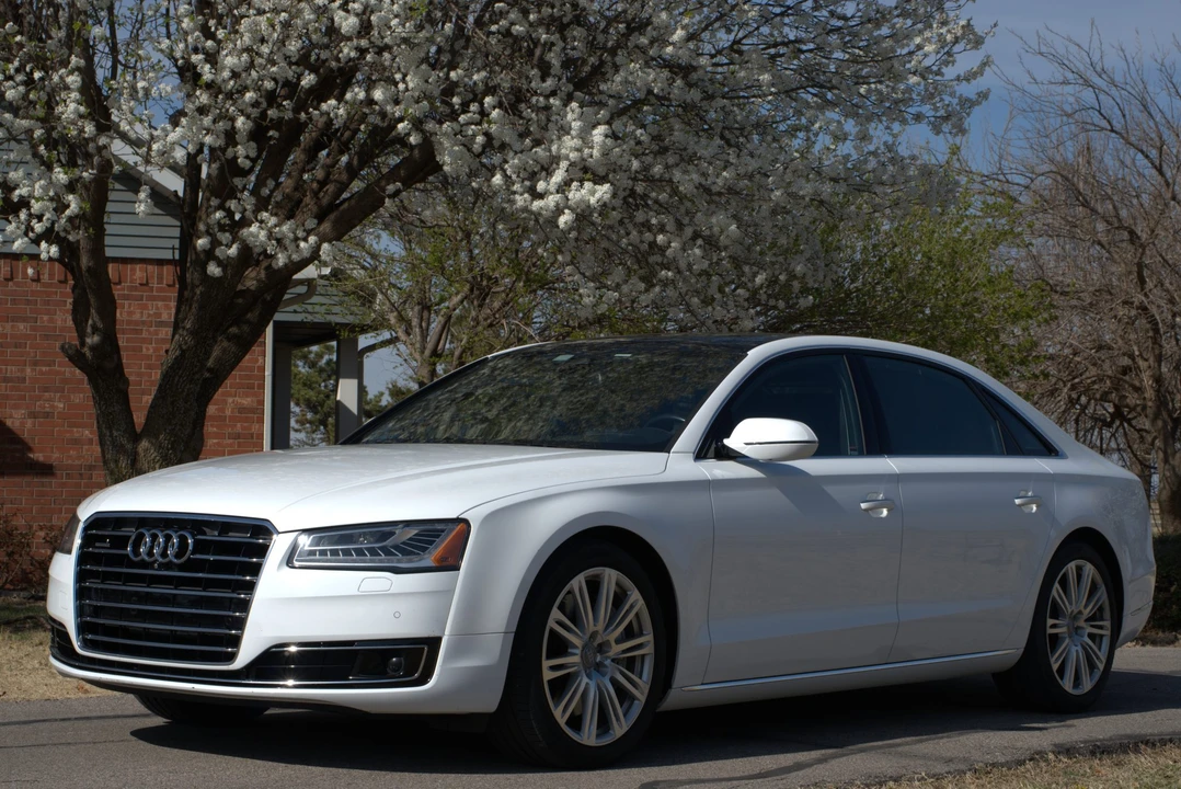 2016 Audi D4 A8 - Image 4 of 31