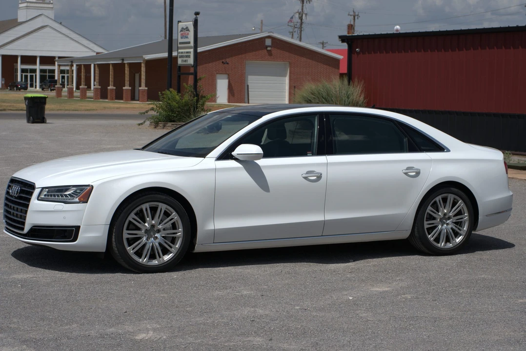2016 Audi D4 A8 - Image 2 of 31