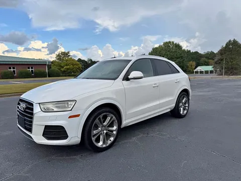 2016 Audi Q3 40 TFSI Premium Sport Utility 4D