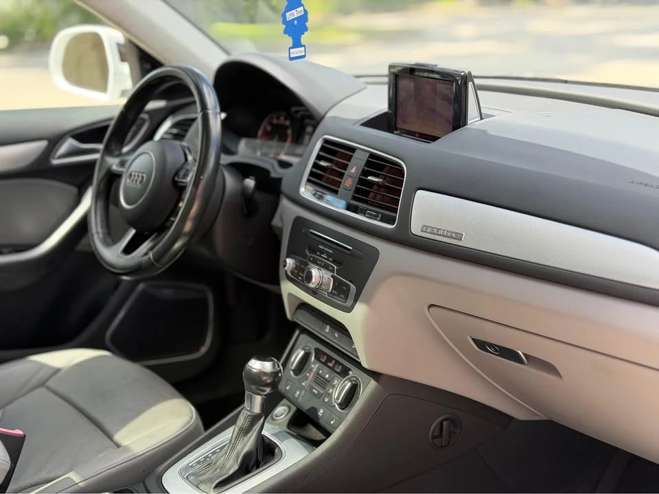 2016 Audi 8U Q3 - Image 10 of 14