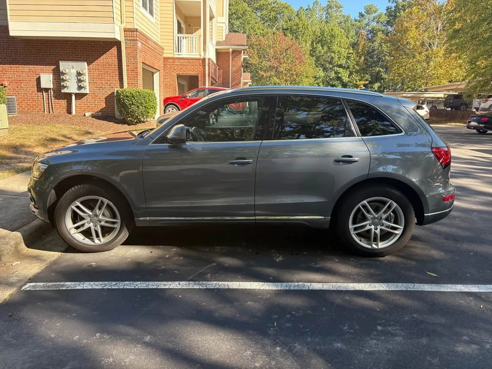 2016 Audi 8R Q5 - Image 2 of 10