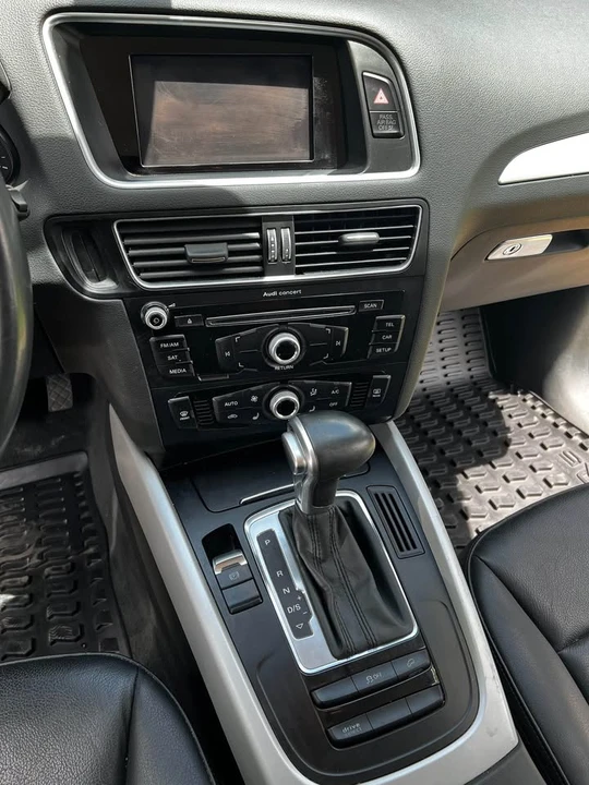 2016 Audi 8R Q5 - Image 8 of 14