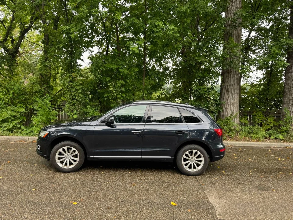2016 Audi 8R Q5 - Image 2 of 24