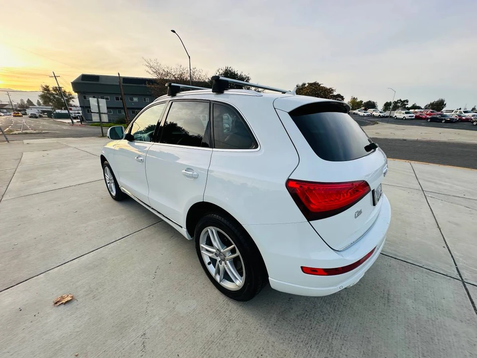 2016 Audi 8R Q5 - Image 9 of 24