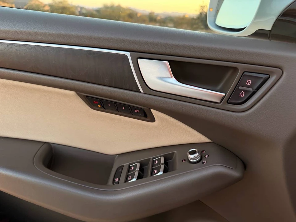 2016 Audi 8R Q5 - Image 19 of 23