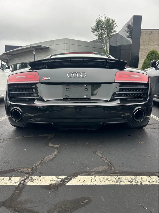 2016 Audi 4S R8 - Image 3 of 4