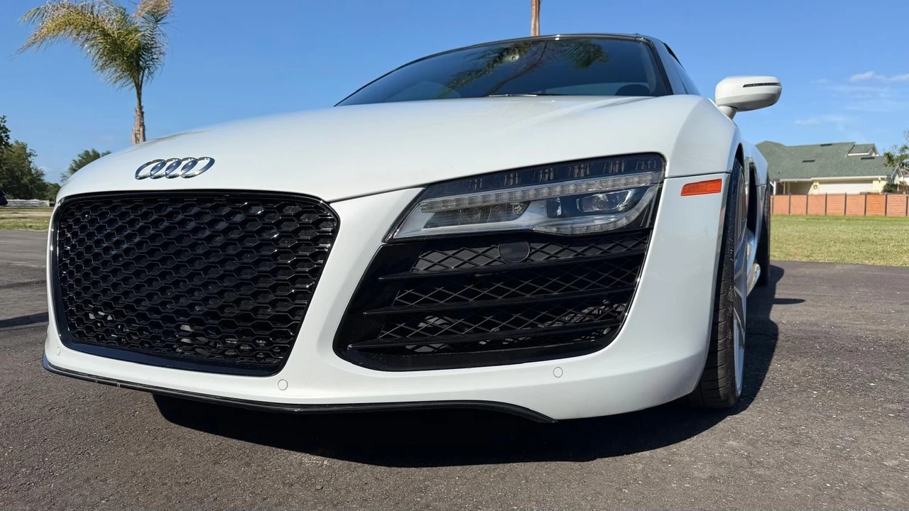 2016 Audi 4S R8 - Image 3 of 16