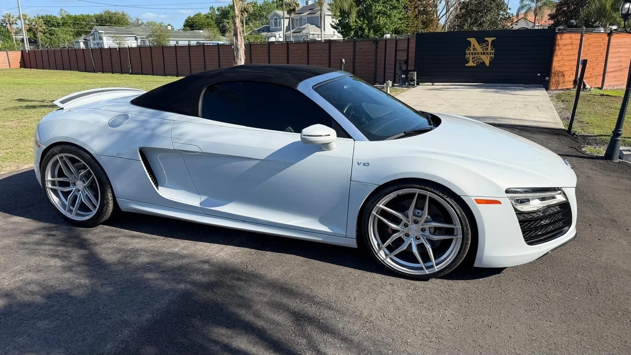 2016 Audi 4S R8 - Image 6 of 16