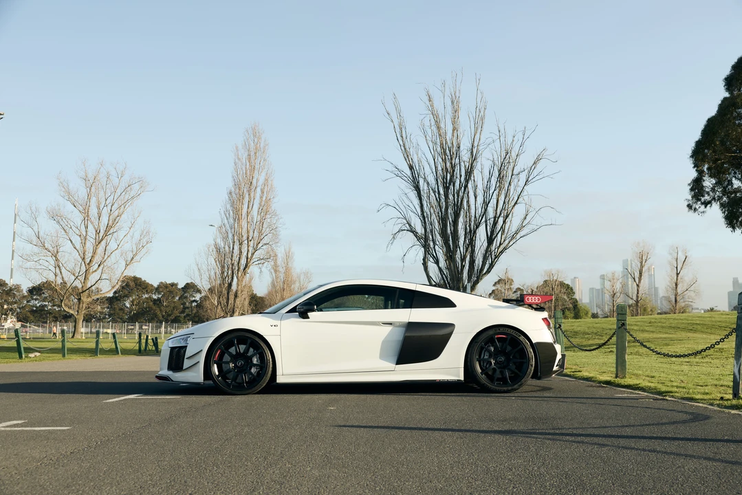 2016 Audi 4S R8 - Image 8 of 31