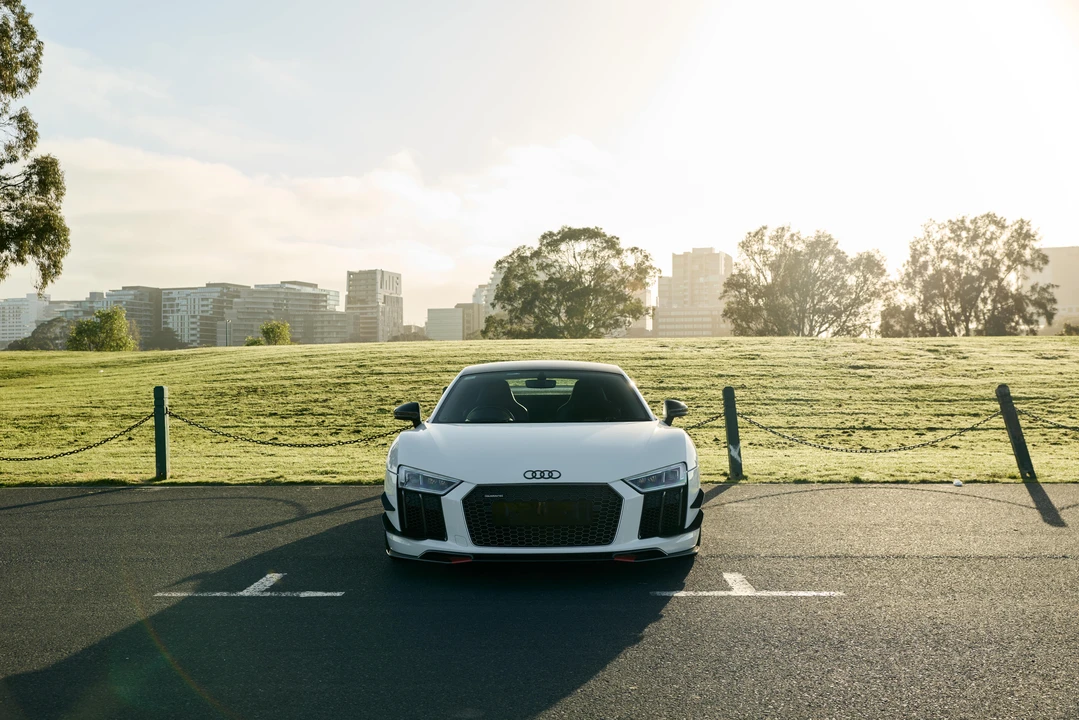 2016 Audi 4S R8 - Image 2 of 31