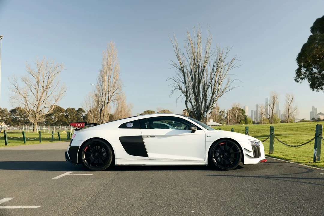 2016 Audi 4S R8 - Image 4 of 31