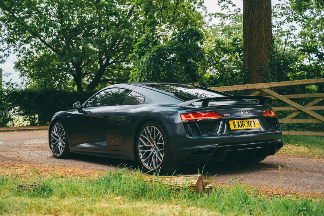 2016 Audi 4S R8 - Image 4 of 31