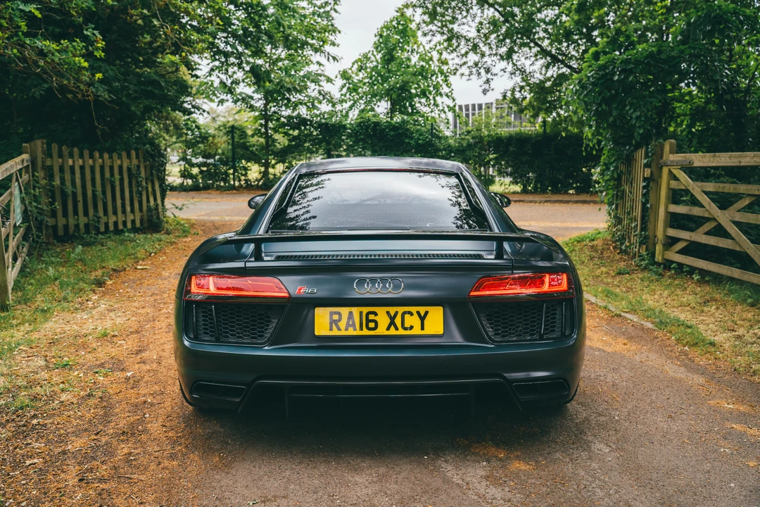 2016 Audi 4S R8 - Image 15 of 31