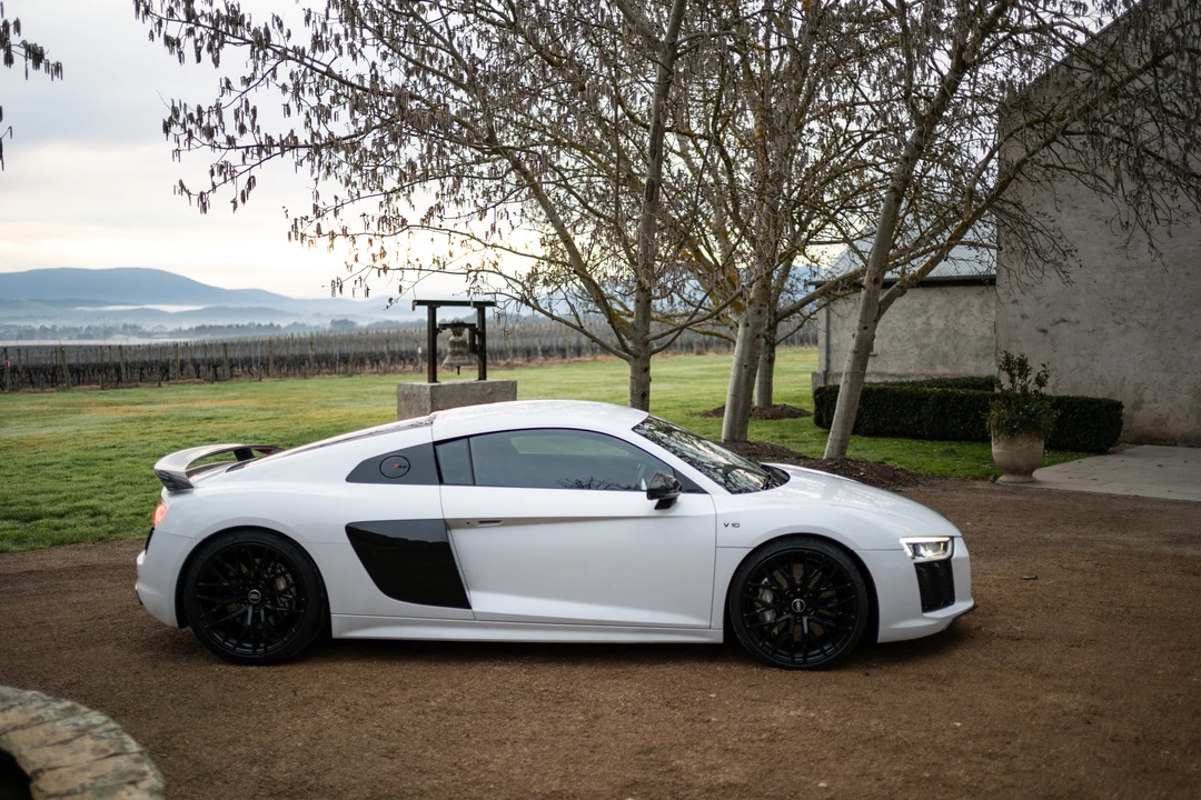 2015 Audi 4S R8 - Image 20 of 31