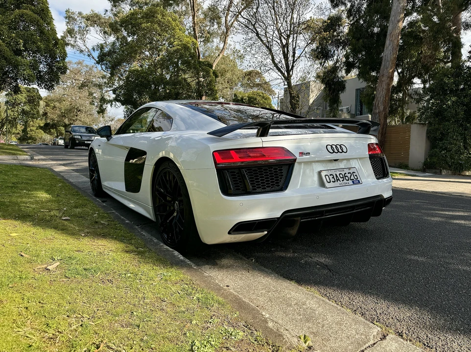 2015 Audi 4S R8 - Image 29 of 31