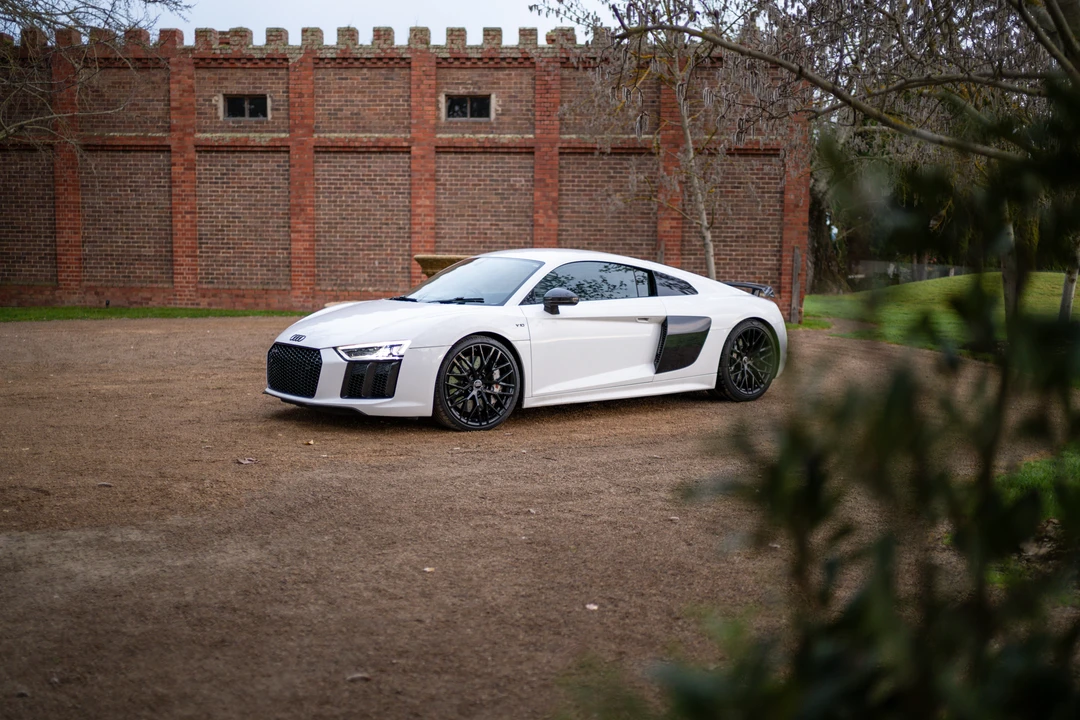 2015 Audi 4S R8 - Image 15 of 31