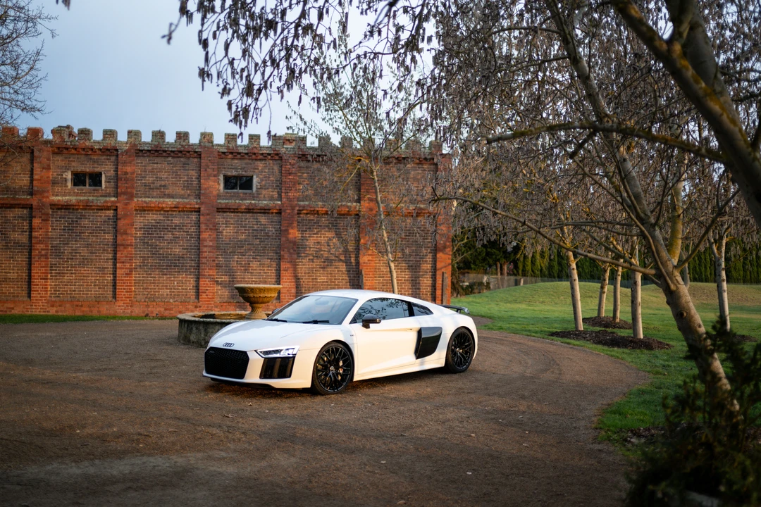 2015 Audi 4S R8 - Image 8 of 31
