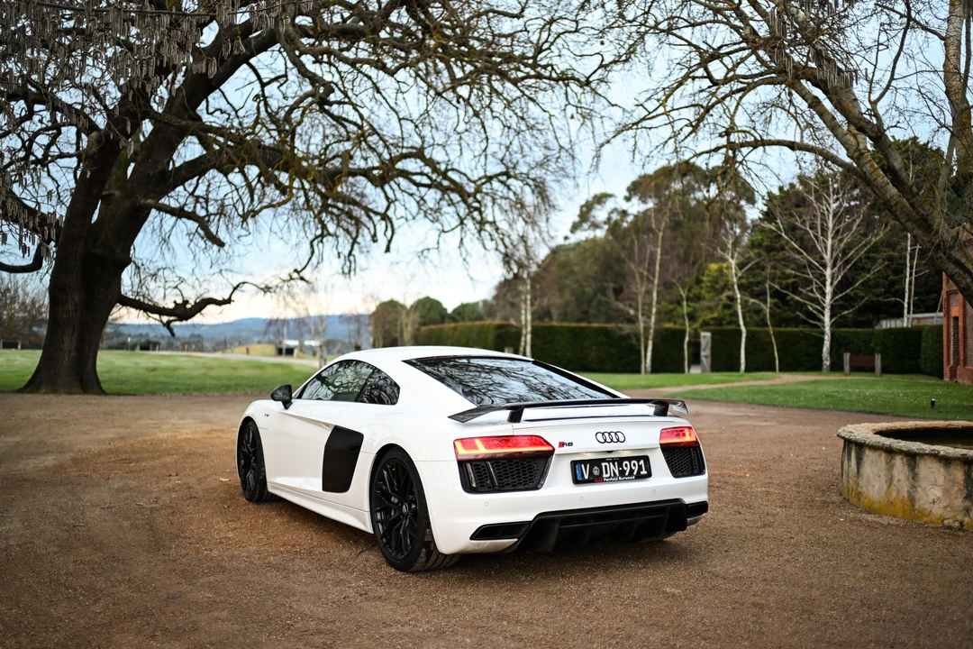2015 Audi 4S R8 - Image 14 of 31
