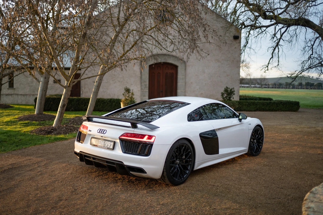 2015 Audi 4S R8 - Image 13 of 31