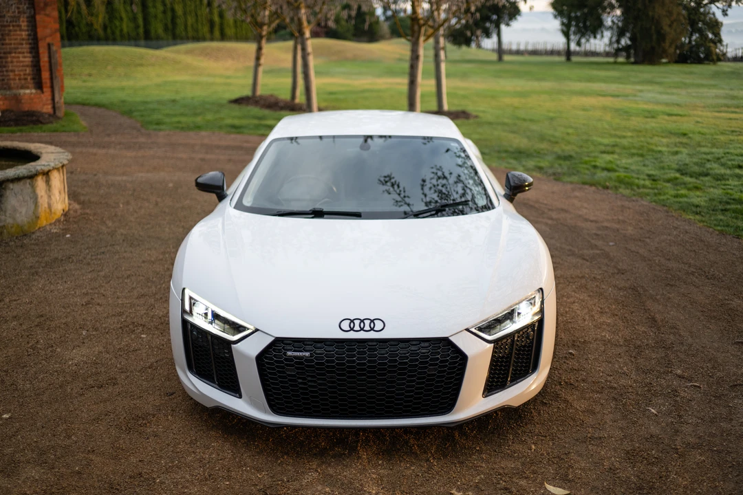 2015 Audi 4S R8 - Image 2 of 31