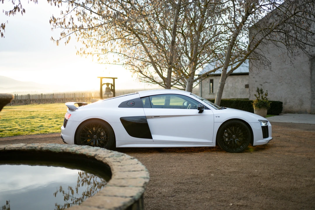 2015 Audi 4S R8 - Image 4 of 31