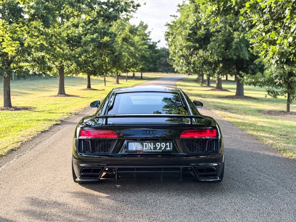 2016 Audi 4S R8 - Image 4 of 31