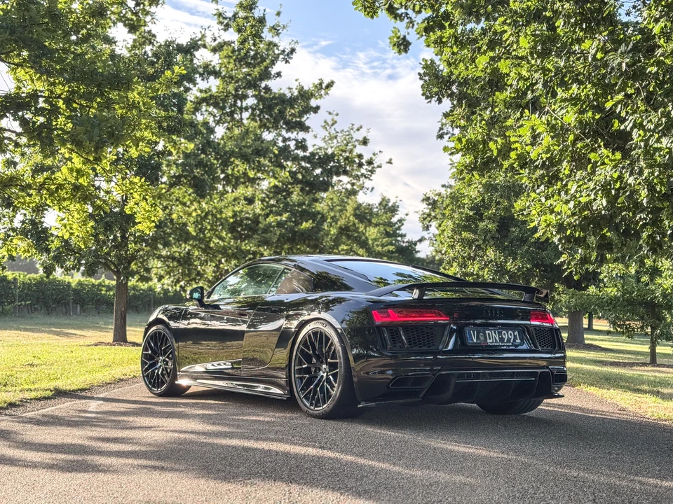 2016 Audi 4S R8 - Image 5 of 31