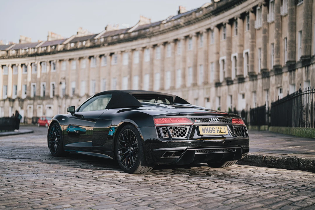 2017 Audi 4S R8 - Image 6 of 31