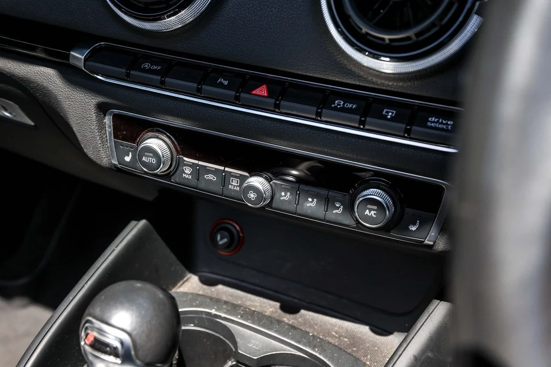 2016 Audi 8V S3 - Image 15 of 31