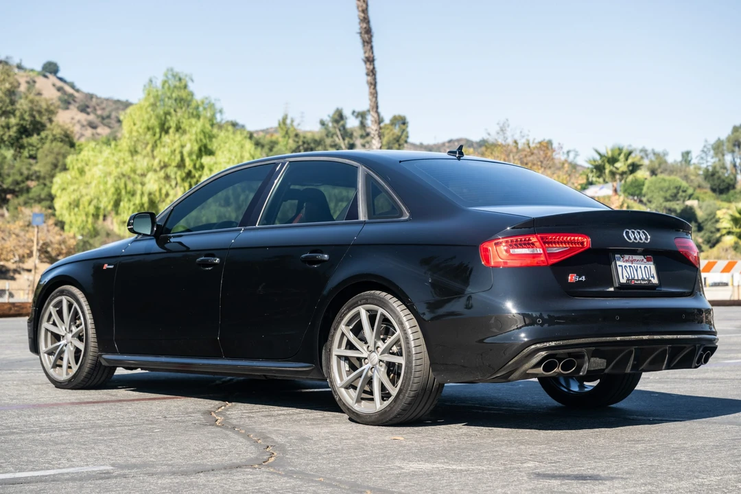 2016 Audi B8 S4 - Image 8 of 31