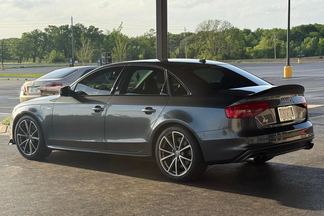 2016 Audi B8 S4 - Image 4 of 31
