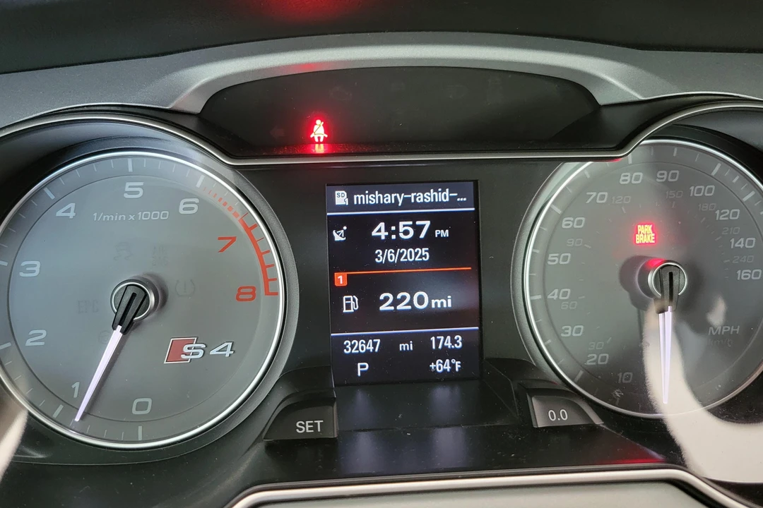 2016 Audi B8 S4 - Image 28 of 31
