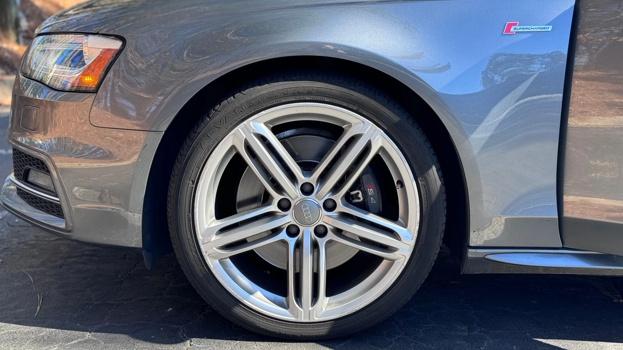 2016 Audi B8 S4 - Image 24 of 31
