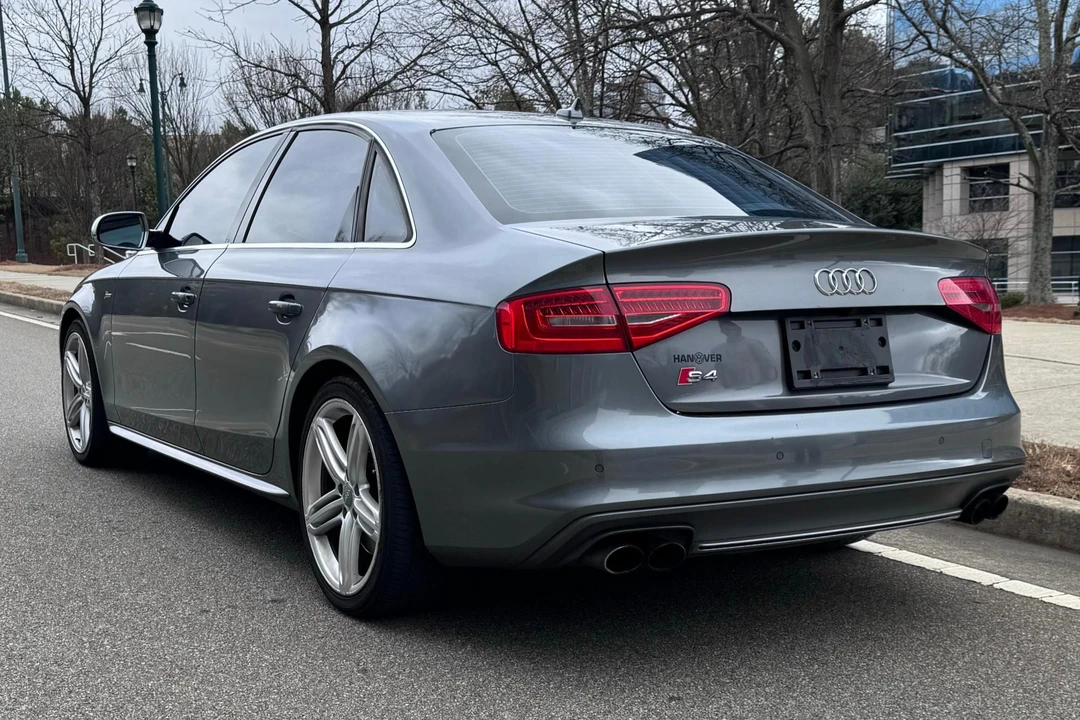 2016 Audi B8 S4 - Image 4 of 31