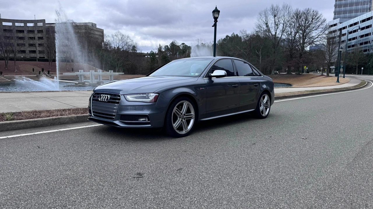 2016 Audi B8 S4 - Image 8 of 31