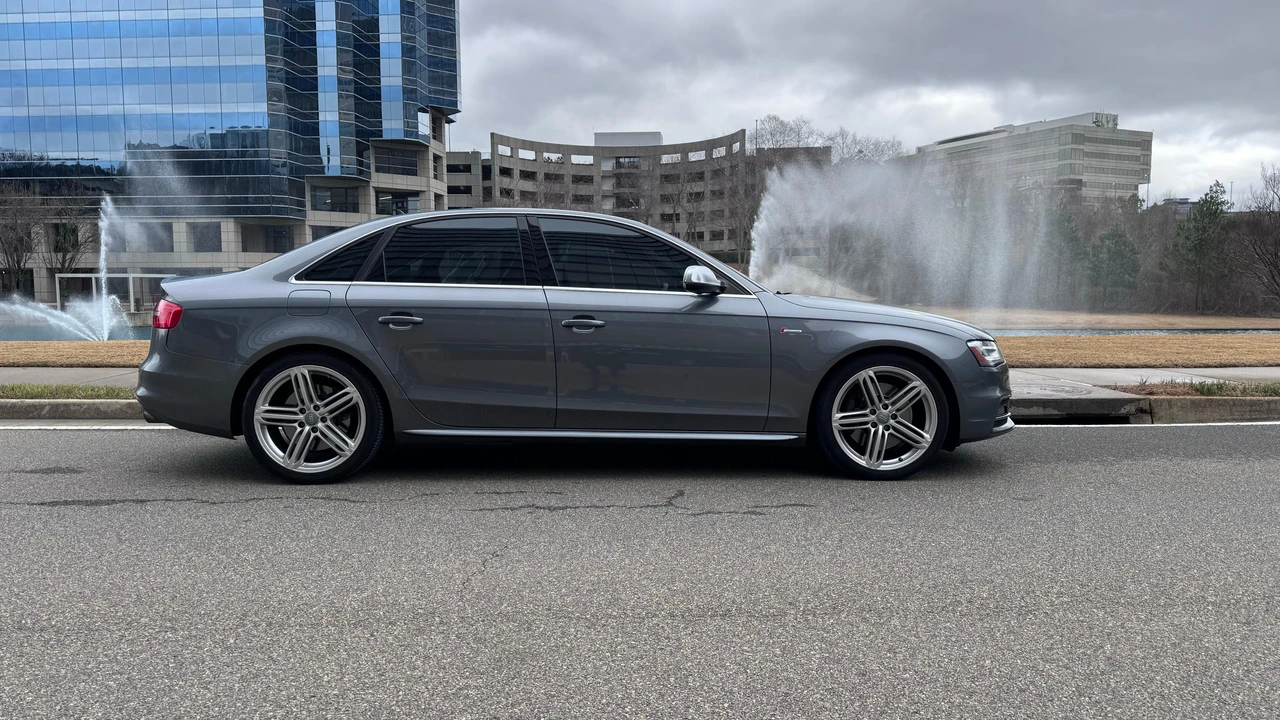2016 Audi B8 S4 - Image 15 of 31