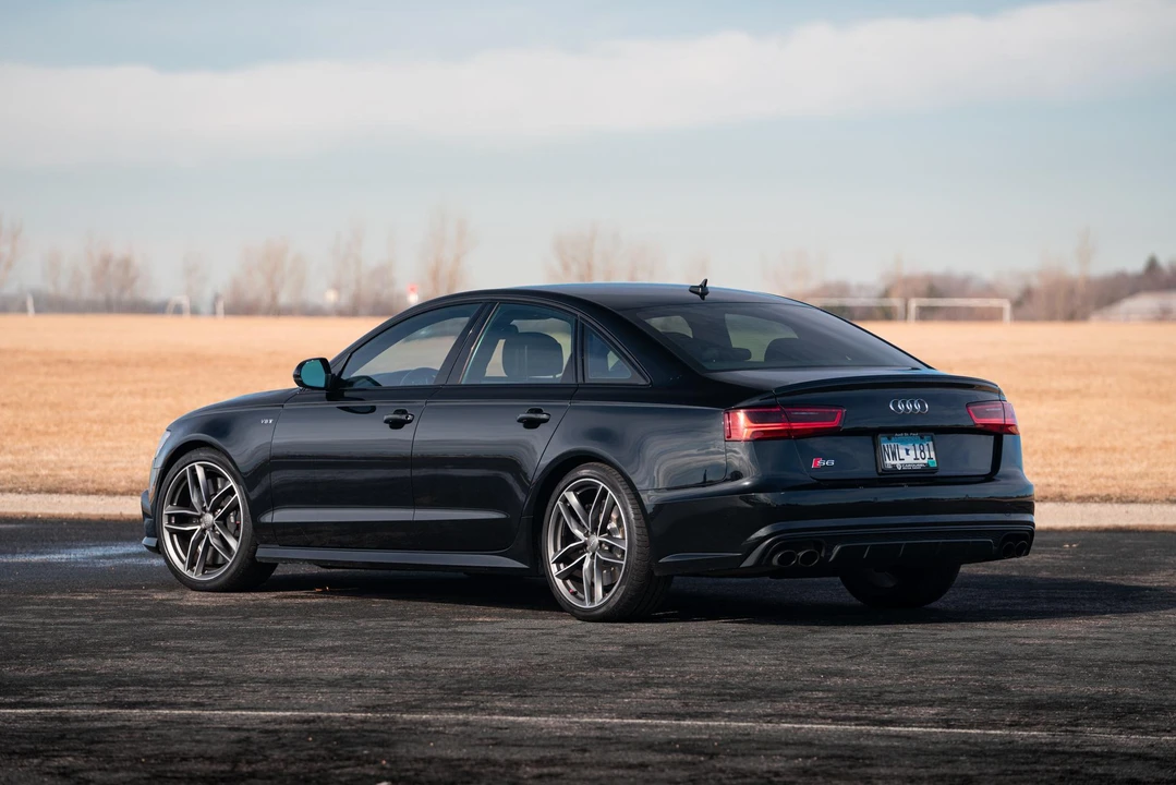 2016 Audi C7 S6 - Image 8 of 31