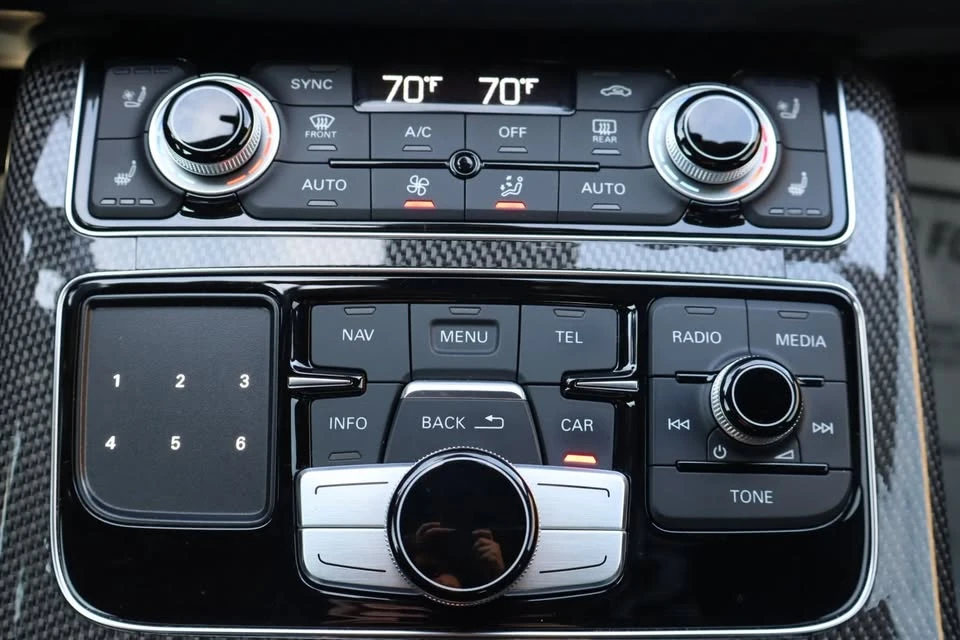 2016 Audi D4 S8 - Image 16 of 20