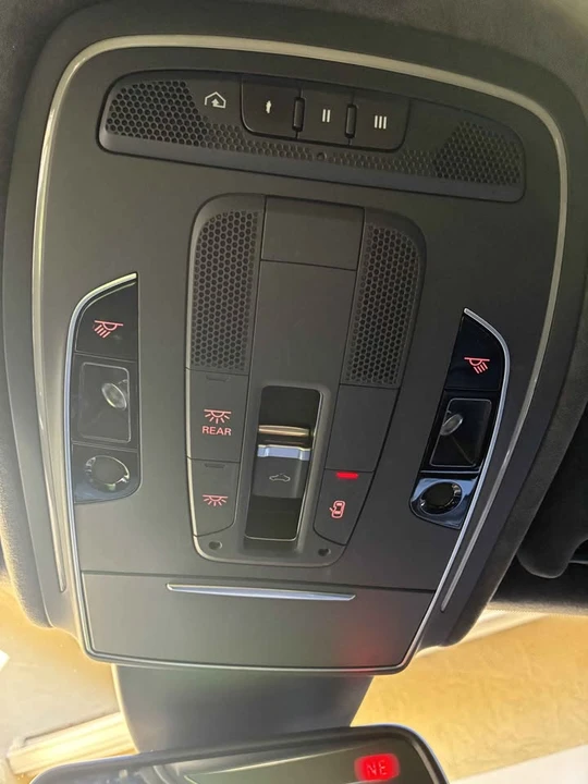 2016 Audi D4 S8 - Image 11 of 20